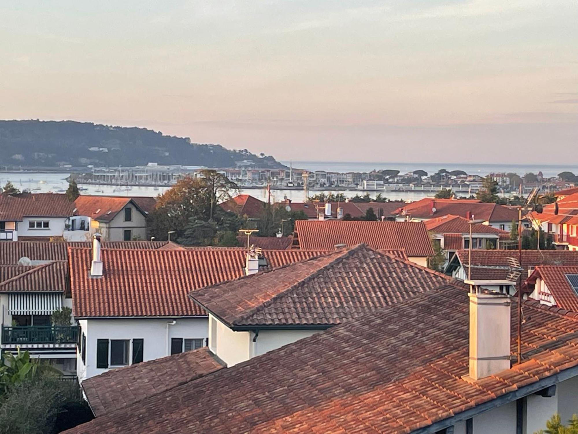Hostel Demain C'Est Loin Hendaye Exteriör bild